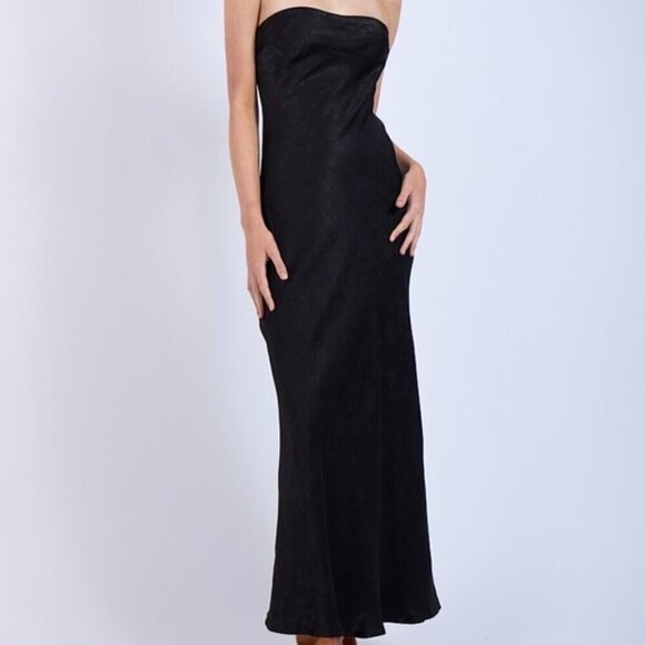1 LEFT!! IN THE MOONLIGHT BLACK MAXI DRESS - Picture 1 of 3